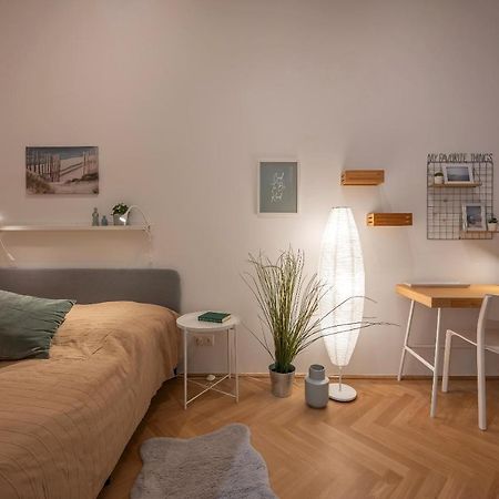 Cosy City Center Apartment ウィーン エクステリア 写真