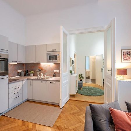 Cosy City Center Apartment ウィーン エクステリア 写真