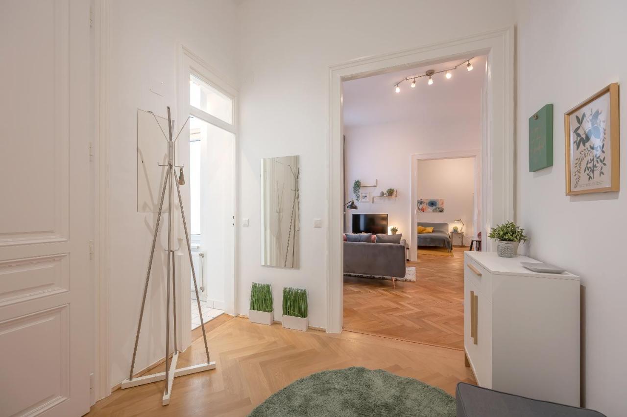 Cosy City Center Apartment ウィーン エクステリア 写真