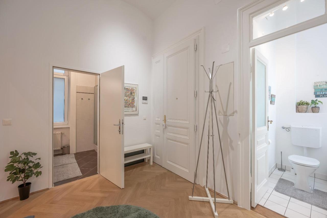 Cosy City Center Apartment ウィーン エクステリア 写真