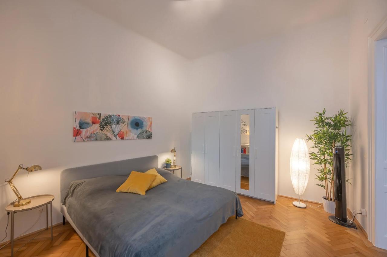 Cosy City Center Apartment ウィーン エクステリア 写真